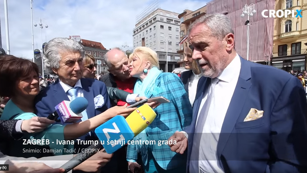 Пољубац збунио градоначелника Загреба - Sputnik Србија