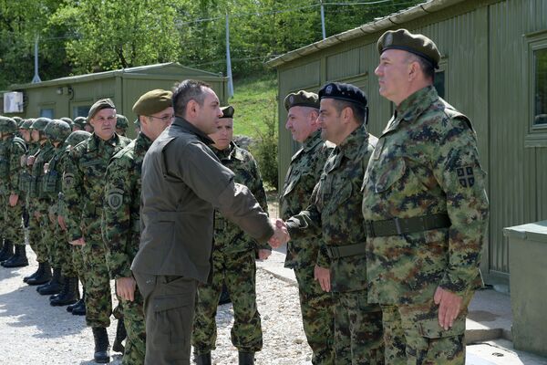 Министар одбране Александар Вулин у Копненој зони безбедности Министар одбране Александар Вулин у Копненој зони безбедности - Sputnik Србија