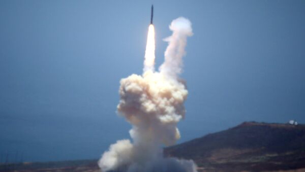 Testiranje balističke rakete u vojnoj bazi u Kaliforniji - Sputnik Srbija