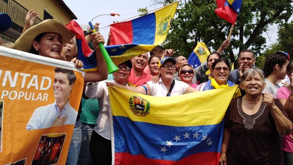 Madurove pristalice na ulicama Karakasa - Sputnik Srbija