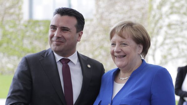 Zoran Zaev i Angela Merkel na berlinskom samitu o Zapadnom Balkanu - Sputnik Srbija