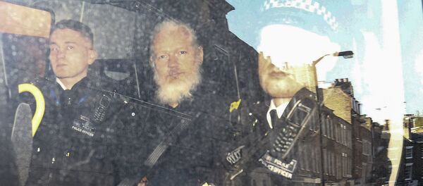 Џулијан Асанж - Sputnik Србија