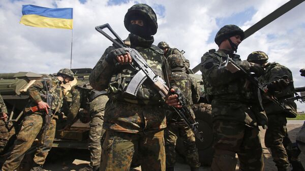 Ukrajinski vojnici na liniji razgraničenja u Donbasu - Sputnik Srbija