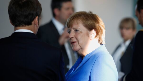 Ангела Меркел и Емануел Макрон на берлинском самиту о Западном Балкану - Sputnik Србија