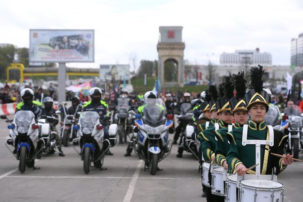 Десет хиљада учесника на Паради мотоциклиста у Москви - Sputnik Србија