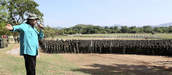 Председник Венецуеле Николас Мадуро обраћа се кадетима у држави Кохедес Председник Венецуеле Николас Мадуро обраћа се кадетима у држави Кохедес - Sputnik Србија