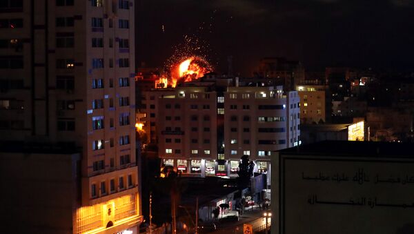 Експлозија након израелског ваздушног напада на Појас Газе - Sputnik Србија
