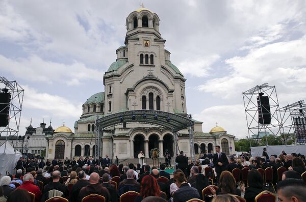 Папа Фрања одржао је говор испред цркве Светог Александра Невског у Софији. Папа Фрања одржао је говор испред цркве Светог Александра Невског у Софији. - Sputnik Србија