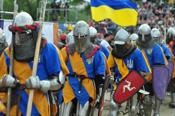 Средњевековни витезови из свих делова планете укрстили копља Средњевековни витезови из свих делова планете укрстили копља - Sputnik Србија
