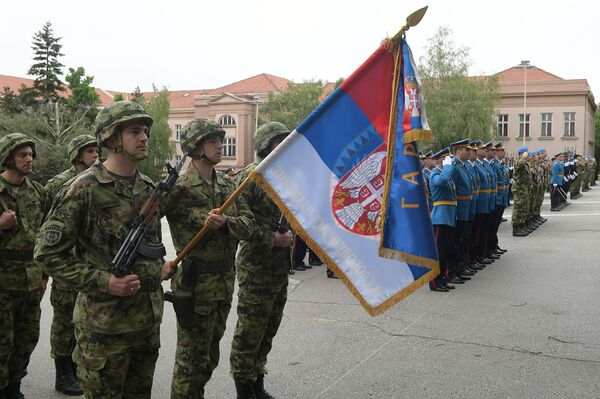„Sve za Srbiju, Srbiju ni za šta!“ — jedina je želja vrhovnog komandata VS (foto, video) „Sve za Srbiju, Srbiju ni za šta!“ — jedina je želja vrhovnog komandata VS (foto, video) - Sputnik Srbija
