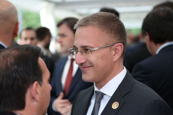 Ministar policije Nebojša Stefanović na prijemu u ruskoj ambasadi u Beogradu Ministar policije Nebojša Stefanović na prijemu u ruskoj ambasadi u Beogradu - Sputnik Srbija