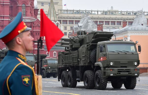Raketni kompleks „Pancir S“ na Crvenom trgu u Moskvi, na paradi povodom Dana pobede nad fašizmom - Sputnik Srbija