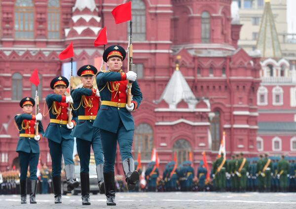 Зашто се Трамп уплашио посете Москви за Дан победе? Зашто се Трамп уплашио посете Москви за Дан победе? - Sputnik Србија
