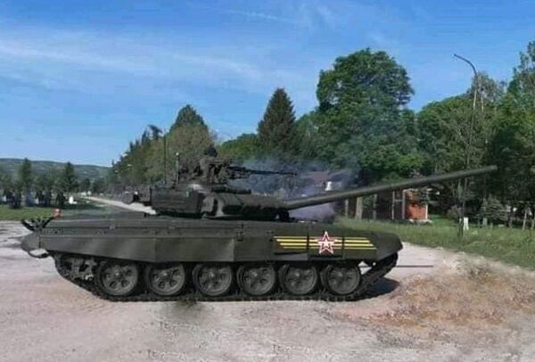 Tenk T-72 Tenk T-72 - Sputnik Srbija