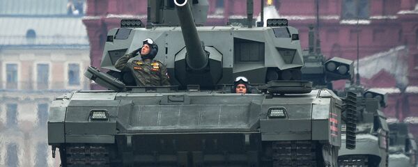 Tenk T-14 „Armata“ na Crvenom trgu u Moskvi, na paradi povodom Dana pobede nad fašizmom - Sputnik Srbija