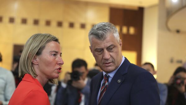 Хашим Тачи и Федерика Могерини на самиту у Тирани - Sputnik Србија