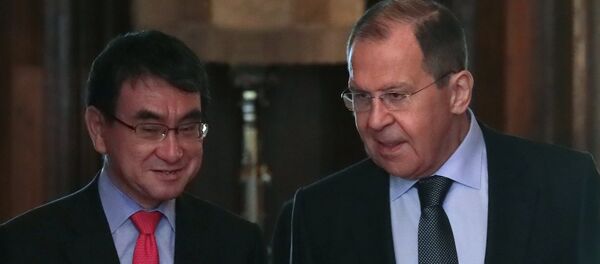 Министри спољних послова Јапана и Русије, Таро Коно и Сергеј Лавров, на састанку у Москви Министри спољних послова Јапана и Русије, Таро Коно и Сергеј Лавров, на састанку у Москви - Sputnik Србија