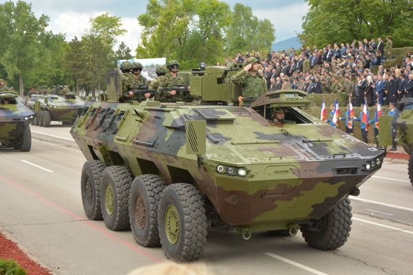 Светско, а наше: Војска добија ново борбено возило отпорно на мине и ракетне бацаче Светско, а наше: Војска добија ново борбено возило отпорно на мине и ракетне бацаче - Sputnik Србија
