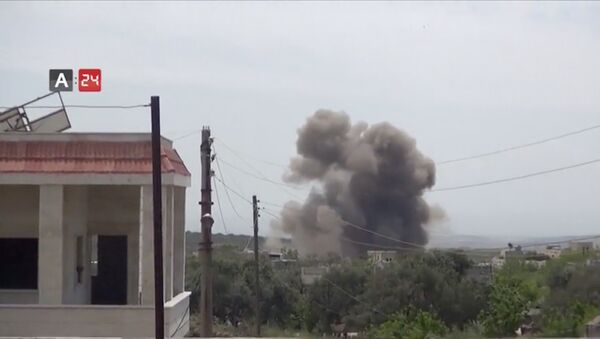 Експлозија бомбе у Карси у сиријској провинцији Идлиб - Sputnik Србија