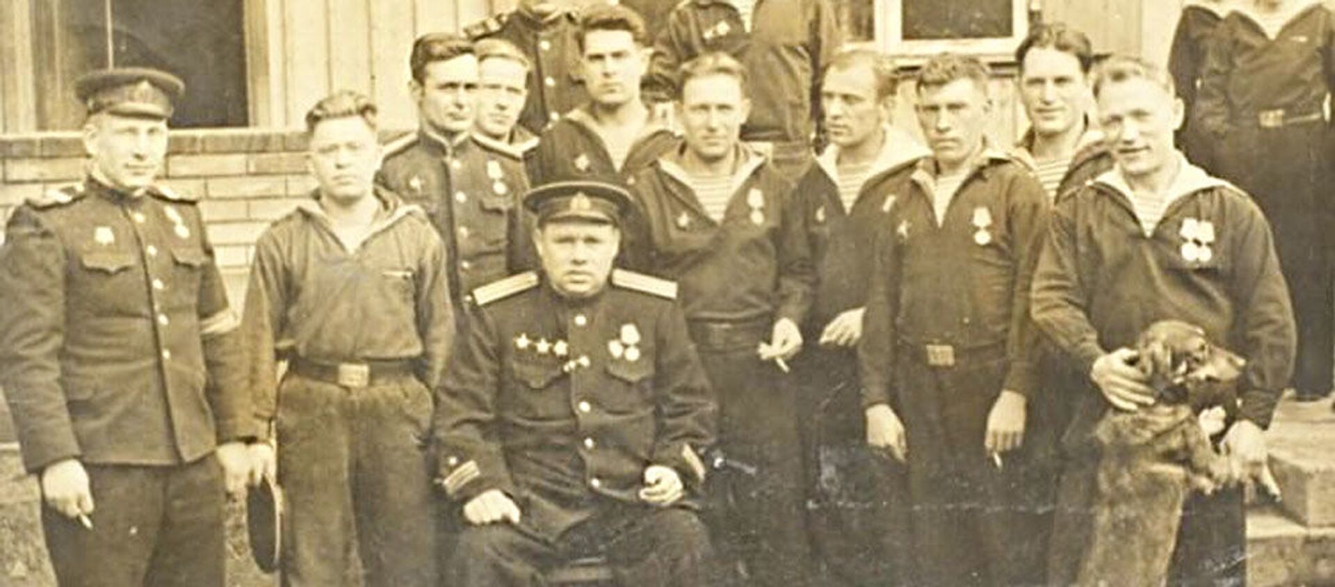 Ivan Vasiljevič Prohvatilov sa borcima - Sputnik Srbija, 1920, 12.05.2019