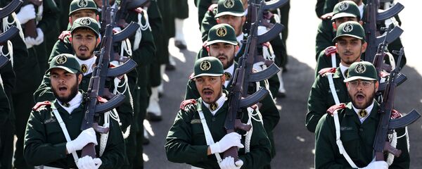 Pripadnici Iranske revolucionarne garde na vojnoj paradi povodom 34 godišnjice Iransko-iračkog rata (1980-1988) - Sputnik Srbija