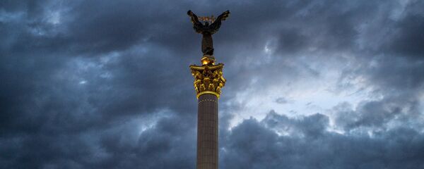 Споменик Независности Украјине на Тргу независности у Кијеву Споменик Независности Украјине на Тргу независности у Кијеву - Sputnik Србија