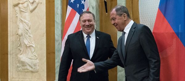 Министар спољних послова Русије Сергеј Лавров и амерички државни секретар Мајкл Помпео у Сочију - Sputnik Србија