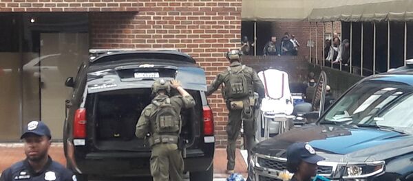 Упад полиције САД у амбасаду Венецуеле у Њујорку - Sputnik Србија