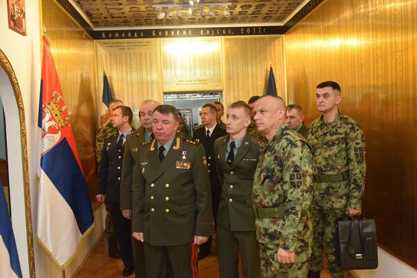 Poseta komandanta Zapadnog vojnog okruga Ruske Federacije (foto) Poseta komandanta Zapadnog vojnog okruga Ruske Federacije (foto) - Sputnik Srbija
