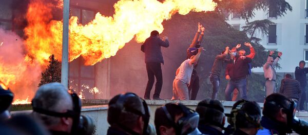 Протест у Тирани - Sputnik Србија