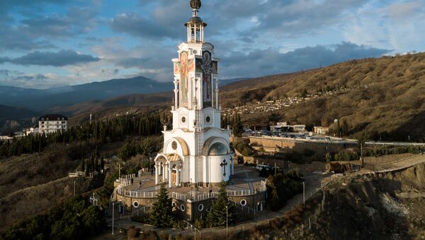 Hram-svetionik Svetog Nikolaja Čudotvorca na Krimu - Sputnik Srbija