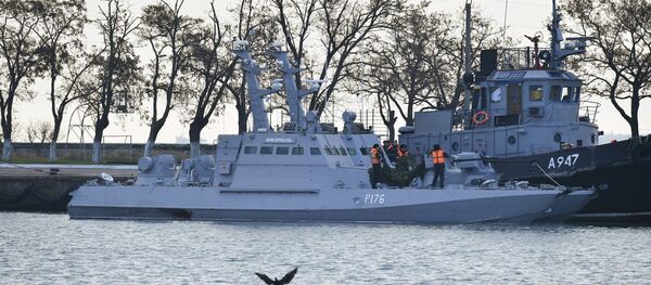 Заплењени украјински бродови у Керчком мореузу Заплењени украјински бродови у Керчком мореузу - Sputnik Србија