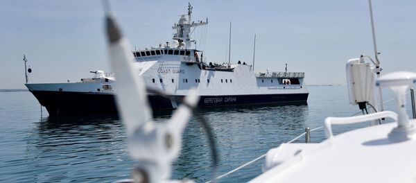 Обалска стража Пограничне службе Русије у Керчком мореузу - Sputnik Србија