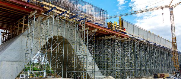 Завршена изградња стубова на вијадукту пруге Београд-Будимпешта у плавном делу Дунава - Sputnik Србија