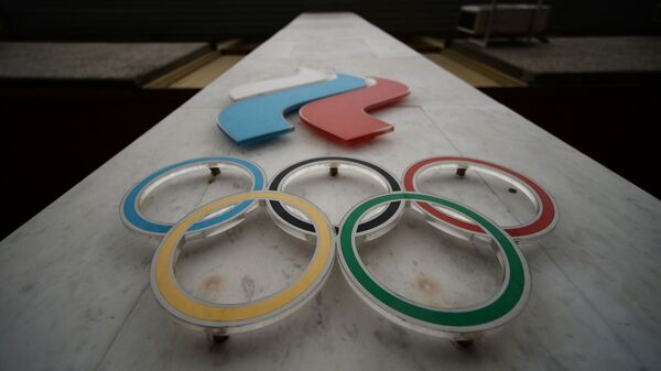 Olimpijski krugovi na zgradi Olimpijskog komiteta Rusije u Moskvi - Sputnik Srbija