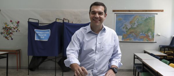 Алексис Ципрас гласа на изборима - Sputnik Србија