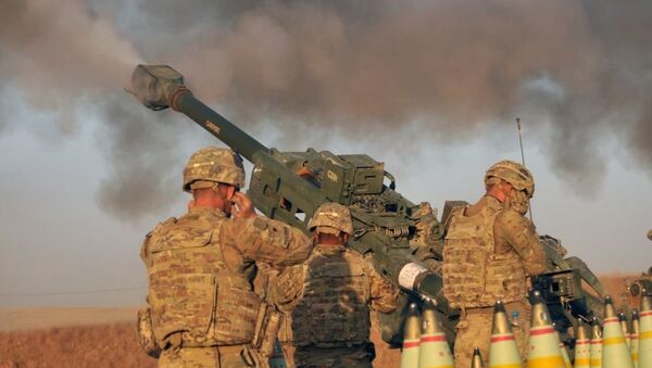 Pripadnici američke baterije C, 1. bataljona 320. artiljerijskog puka Oružanih snaga SAD u misiji na severu Iraka - Sputnik Srbija