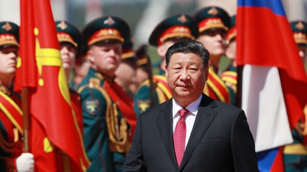 Predsednik Kine Si Đinping nakon sletanja u Moskvu - Sputnik Srbija