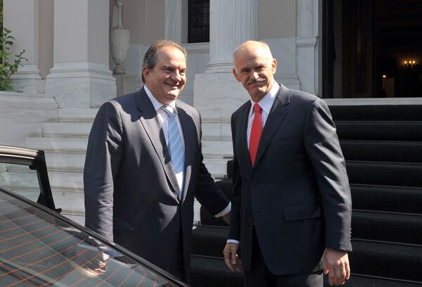 Као у доба Византије: Три породице које владају Грчком  - Sputnik Србија