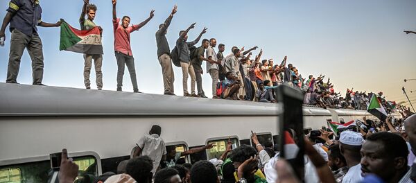 Сукоб између опозиције и војске у Судану  - Sputnik Србија