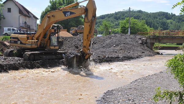 Otklanjanje posledica poplava u Srbiji - Sputnik Srbija