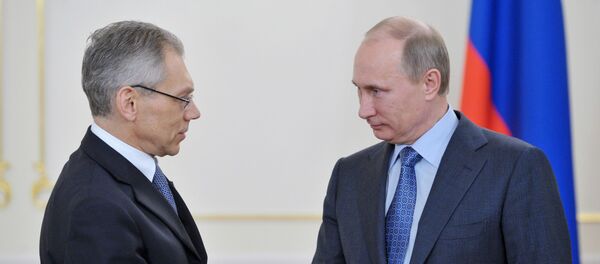 Novoizabrani ambasador Rusije u Srbiji Aleksandar Bocan-Harčenko i predsednik Rusije Vladimir Putin - Sputnik Srbija