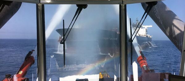 Gašenje požara na brodu Front altajr u Omanskom zalivu - Sputnik Srbija