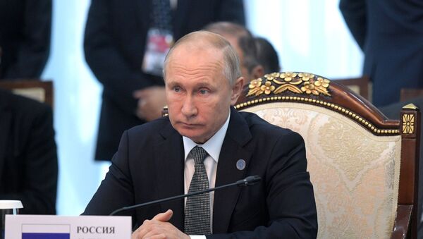 Prezident RF V. Putin prinimaet učastie v zasedanii Soveta glav gosudarstv – členov ŠOS v Biškeke - Sputnik Srbija