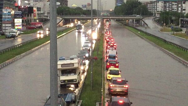 Poplavljeni auto-put - Sputnik Srbija