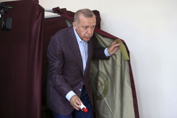 Sultanovo spoticanje: Erdogan napravio fatalnu grešku u rodnom gradu Sultanovo spoticanje: Erdogan napravio fatalnu grešku u rodnom gradu - Sputnik Srbija