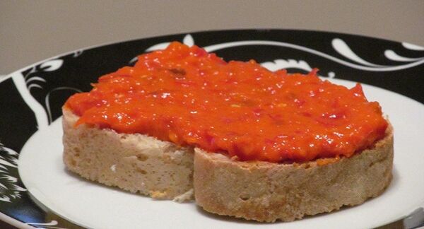 Nagrada iz Brisela: Ajvar, suve šljive, med — preukusni! - Sputnik Srbija