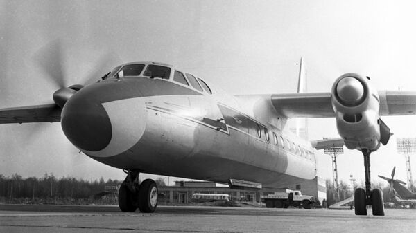 Avion An-24 - Sputnik Srbija