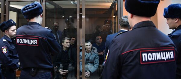 Uhapšeni ukrajinski mornari tokom sudskog procesa - Sputnik Srbija