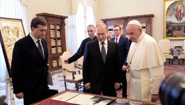 Владимир Путин и папа Фрања у Ватикану  - Sputnik Србија